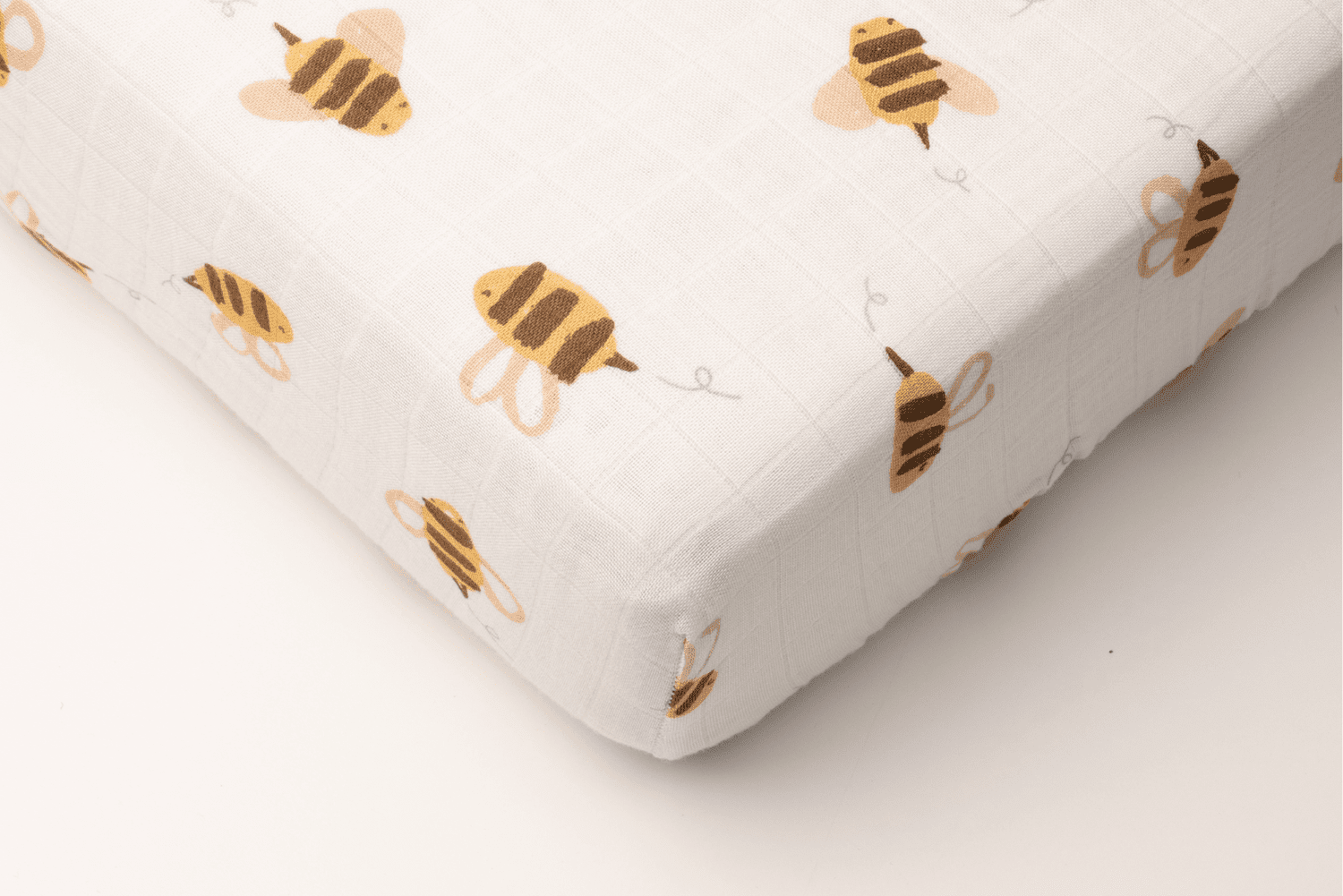 bamboo muslin fitted sheet bee print