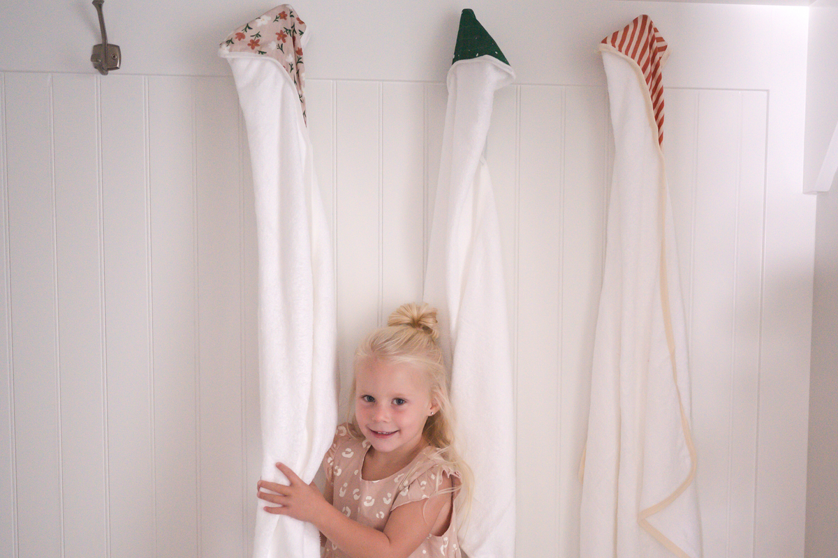 Hooded Towel - Starry Green - Canada Stock
